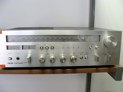 Akai 1050.jpg